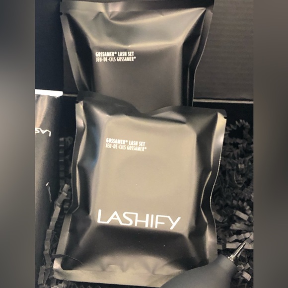 Lashify Luxe Kit - Picture 3 of 10